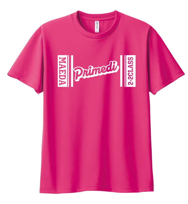 ピンクTシャツ