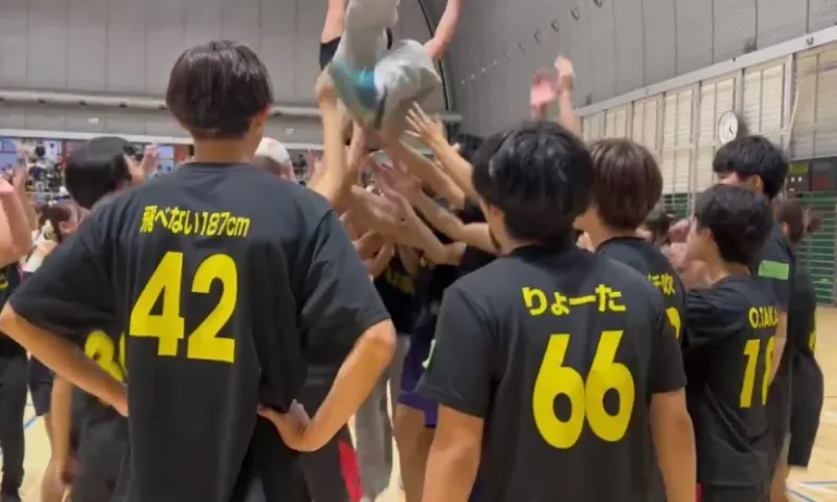 東京都M専門学校さま クラスTシャツ制作事例（スーパードライTシャツ）
