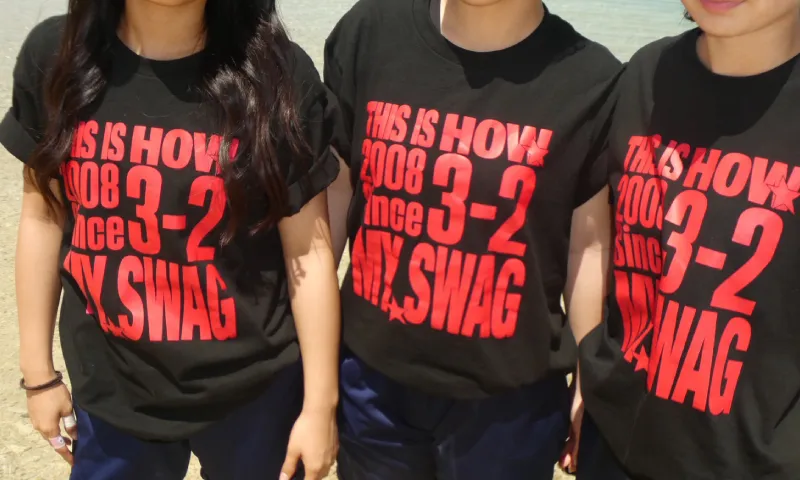 沖縄県N高等学校3年2組さま ベーシックTシャツ制作事例