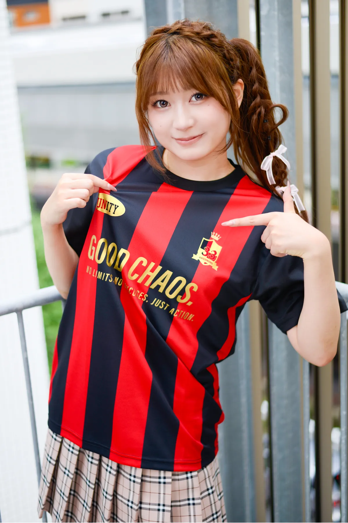 きらきらカラーのクラスTシャツ着用 スタイル05